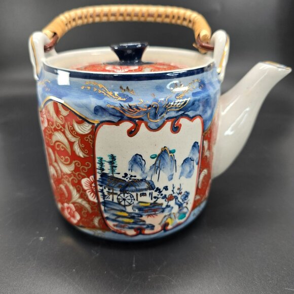 Vintage Japanese Imari Teapot With Bamboo Handle & Scenic Red Blue Floral JE410 - Picture 8 of 9